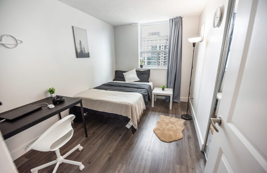 Deluxe Room - Lees Ave - Private Room in Ottawa
