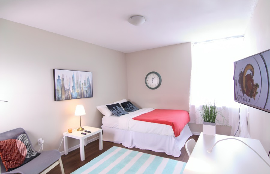 Deluxe Room - Logan Circle - Private Room in Washington DC