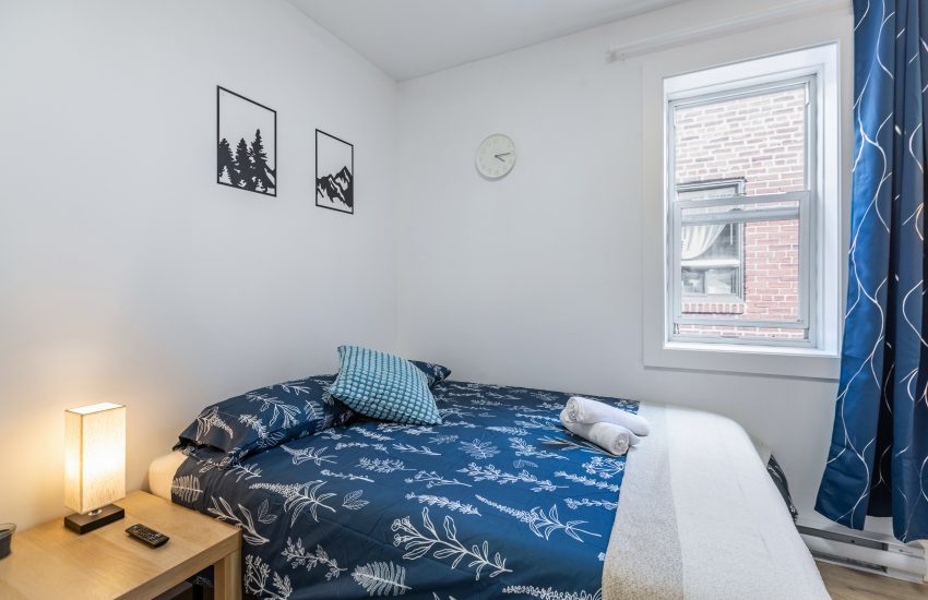 Deluxe Room - University Tower - Private Room in Edmonton