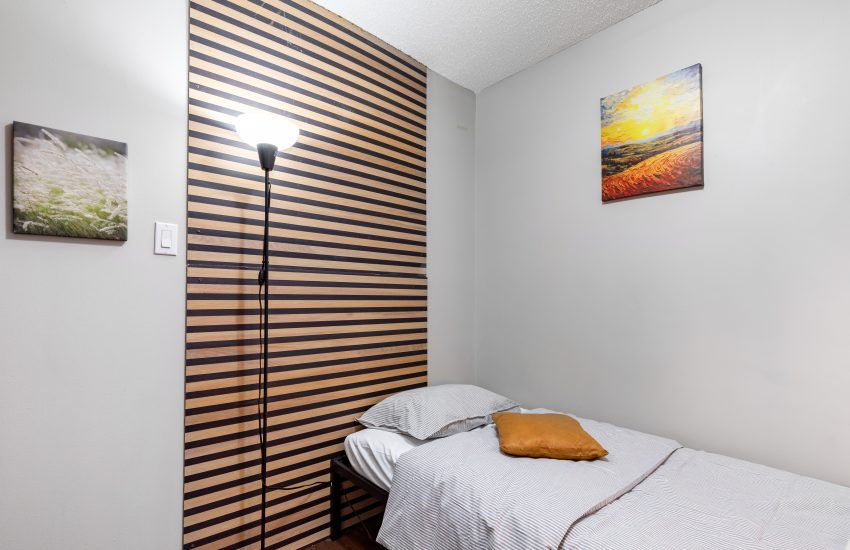 Flex Basic Room - SHERWIN - Private Room in Montreal