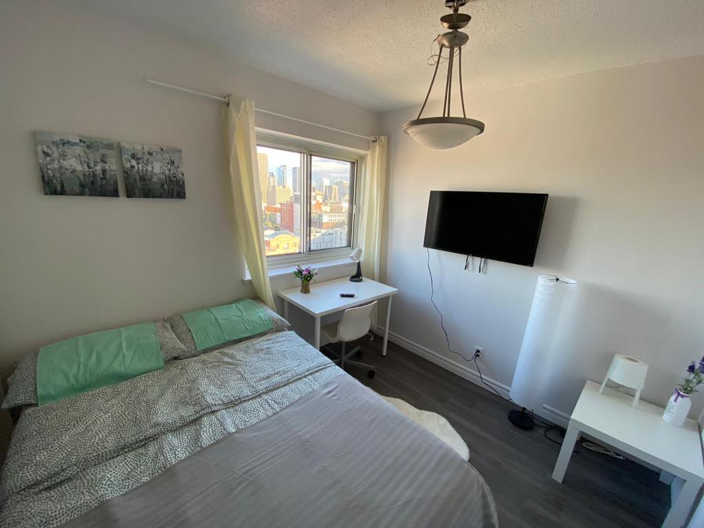 Flex Basic - Sherbrooke - Private Room in Montreal