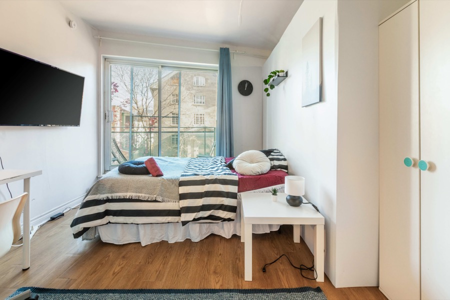 Flex Plus - Sherbrooke - Private Room in Montreal