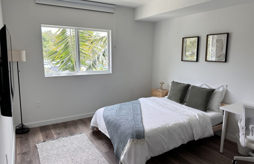 Master & Ensuite Bath - Corridor - Private Room in Miami