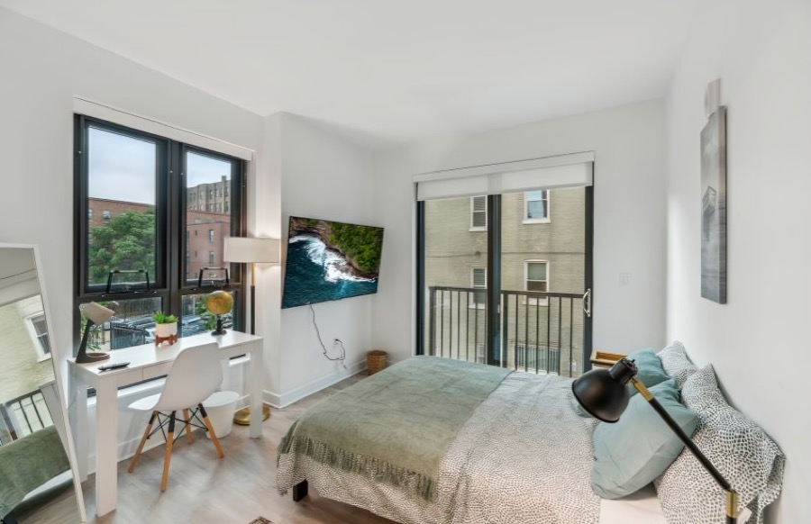 Master Room & Ensuite Bath - Adams Morgan - Private Room in Washington DC