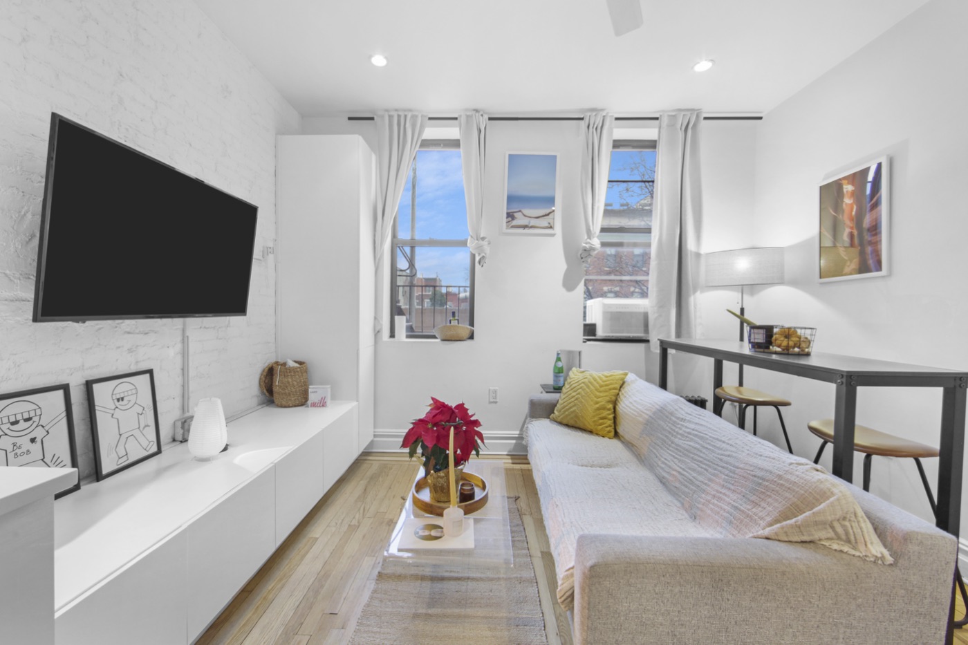 Cozy Bedroom - 107 Greenpoint Ave, Brooklyn photo 2