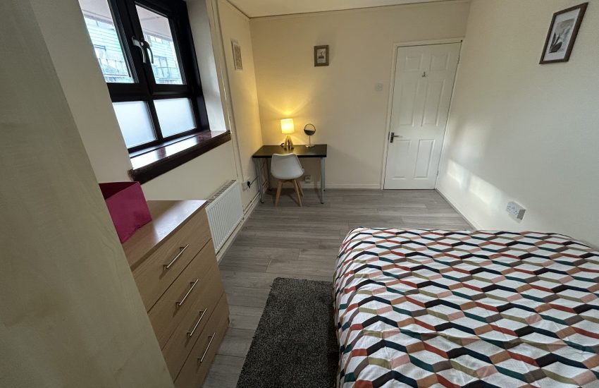 Deluxe Room - Islington | Whitechapel - Private Room in London