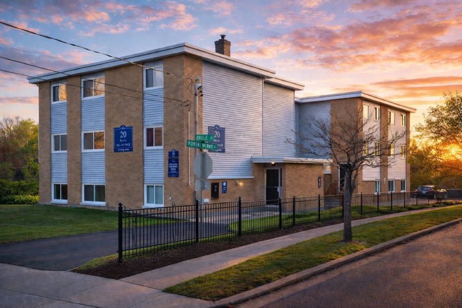 Three Bedroom Apartment - 20 Brule - Apartment in Dartmouth
